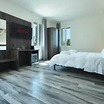 Welc-om Royal Garden Luxury Penzion Padova
