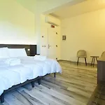 Welc-om Royal Garden Luxury Penzion