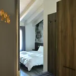 Welc-om Royal Garden Luxury