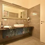 Welc-om Royal Garden Luxury Penzion 4*
