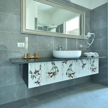 Welc-om Royal Garden Luxury 4* Πάδοβα