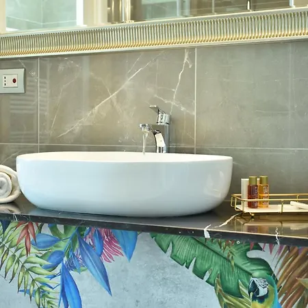 Welc-om Royal Garden Luxury 4*