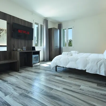 Welc-om Royal Garden Luxury Πανσιόν Πάδοβα