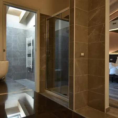 Πανσιόν Welc-om Royal Garden Luxury 4*