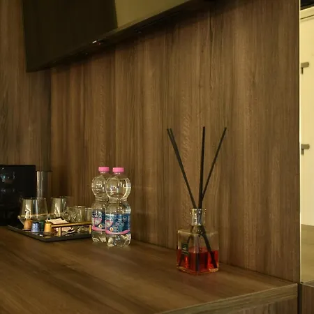 Royal Garden Luxury בית הארחה פאדובה