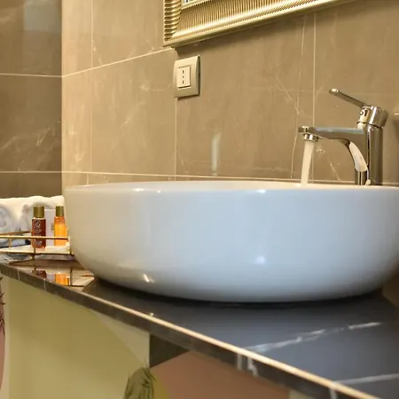 Welc-om Royal Garden Luxury 4*