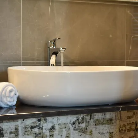 Welc-om Royal Garden Luxury 4*