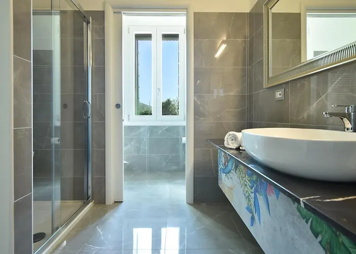 Welc-om Royal Garden Luxury Padua