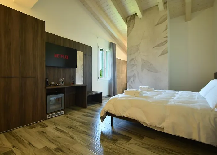 Welc-om Royal Garden Luxury 4* Padua