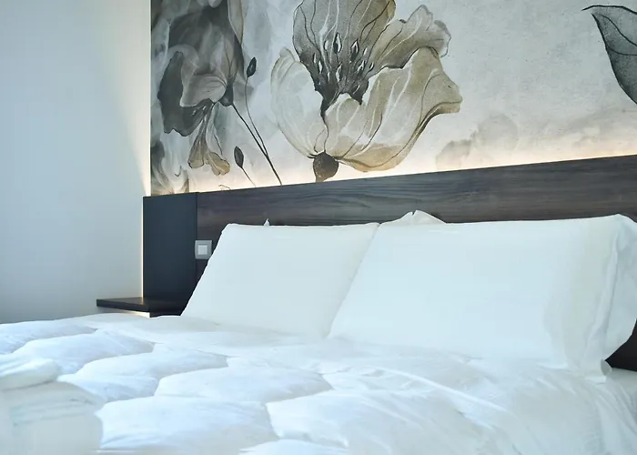 Welc-om Royal Garden Luxury