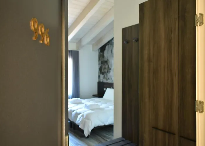 Welc-om Royal Garden Luxury