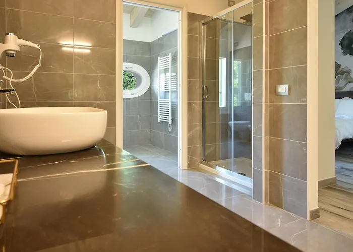 Welc-om Royal Garden Luxury